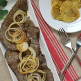 Bistec Encebollado